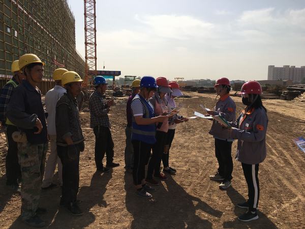 瞧，我們項目部的“新生”力量