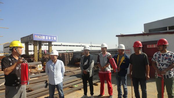 陜煤建設(shè)天工公司基層單位安全應急演練遇上“送清涼”慰問