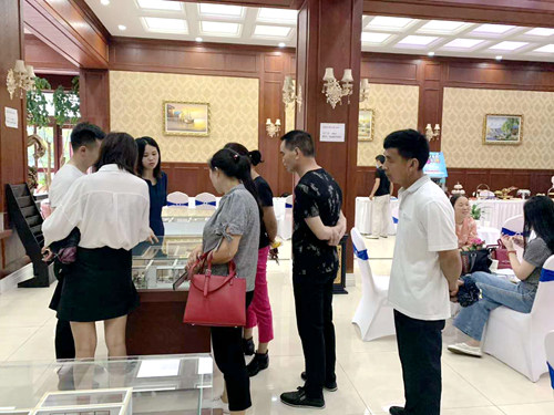 陜煤建設(shè)公司：龍灣水境項(xiàng)目新品認(rèn)購(gòu)火爆全城