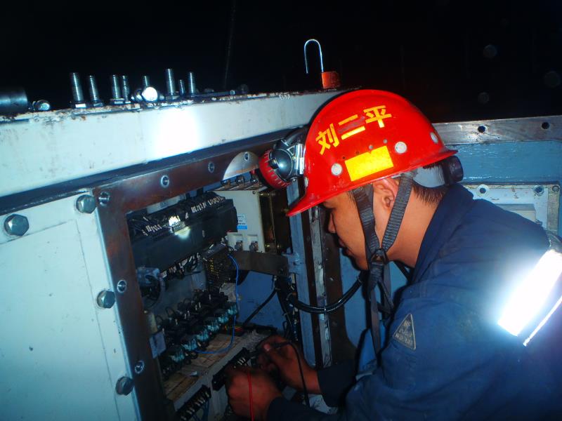 陜煤建設(shè)掘進(jìn)公司：1207米！一機雙巷掘進(jìn)再創(chuàng)佳績