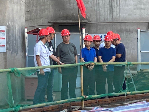 黃陵縣副縣長蒞臨陜煤建設(shè)機(jī)電安裝公司生態(tài)水泥項(xiàng)目現(xiàn)場(chǎng)檢查指導(dǎo)工作