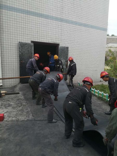 陜煤建設(shè)天工公司安裝運(yùn)營項(xiàng)目部順利完成合陽公司動(dòng)篩車間201原煤皮帶更換