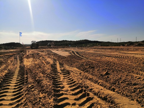 陜煤建設(shè)路橋分公司承建的榆北生產(chǎn)服務(wù)設(shè)施運煤專線道路工程順利開工