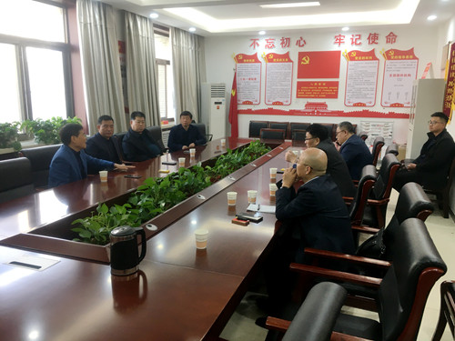 陜煤建設(shè)與渭南老城公司進行交流商談