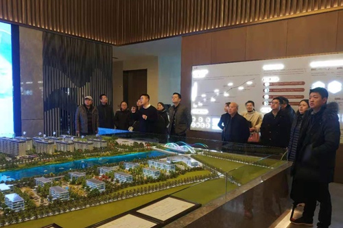 陜煤建設(shè)公司赴地建嘉信置業(yè)商洛江山臻境項(xiàng)目進(jìn)行對(duì)標(biāo)學(xué)習(xí)