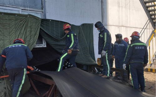 陜煤建設(shè)機(jī)電安裝公司戰(zhàn)嚴(yán)寒保生產(chǎn)