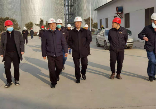 神渭管道董事長李冰一、副總經(jīng)理王東民、建設集團總經(jīng)理王明智等人蒞臨神渭管道輸煤項目富余煤漿應用工程開展春節(jié)慰問暨春季攻堅活動