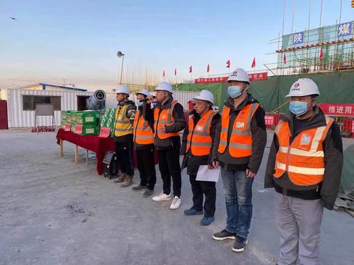 陜煤建設(shè)銅煤公司第十六項(xiàng)目部春節(jié)慰問過新年，濃濃關(guān)愛暖人心