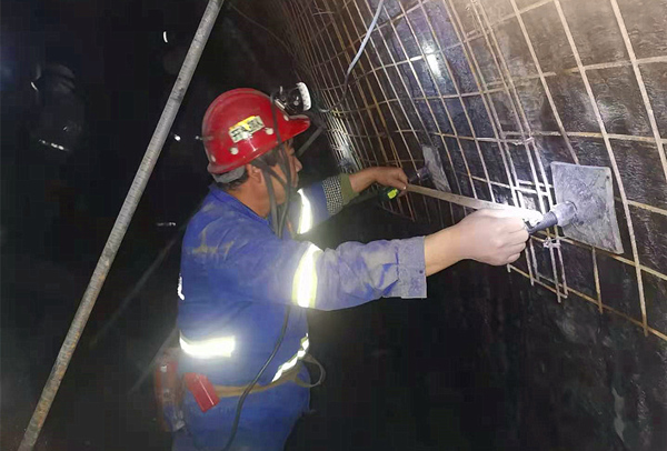 【春節(jié)一線報(bào)道】陜煤建設(shè)礦建三公司雙龍項(xiàng)目部:最美的“年味”叫堅(jiān)守