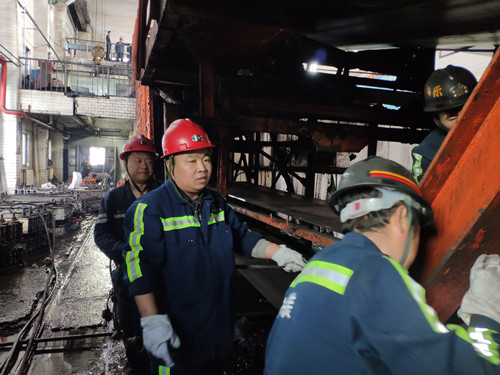 陜煤建設(shè)機(jī)電安裝公司：堅守崗位 守護(hù)不變的“年味”