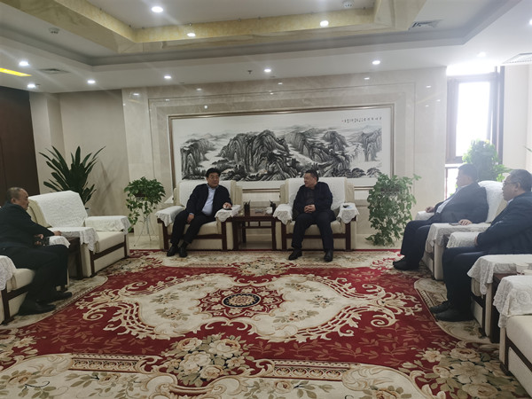 寧興剛、王寧到渭南城投公司交流洽談