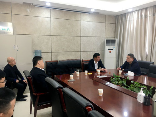 寧興剛、王寧在渭南梅園新村項目調研