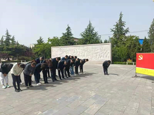 陜煤建設(shè)物資公司：黨員干部走進(jìn)紅色教育基地