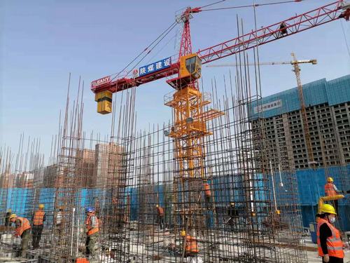 【五一項(xiàng)目建設(shè)專題八】陜煤建設(shè)銅煤公司第二項(xiàng)目部堅(jiān)守施工現(xiàn)場掀起施工大干熱潮