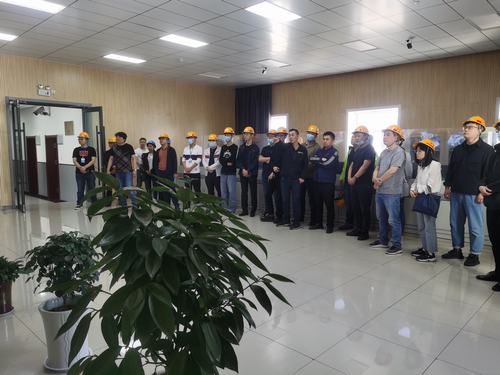 陜煤運(yùn)銷集團(tuán)及陜西能源趙石畔煤電有限公司一行到陜煤建設(shè)洗選煤運(yùn)營公司紅柳林洗煤廠項(xiàng)目部進(jìn)行參觀交流學(xué)習(xí)