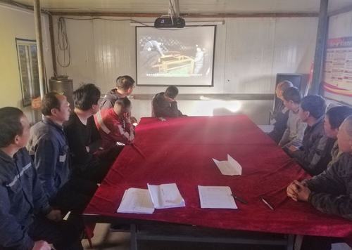 陜煤建設(shè)洗選煤運營公司第一項目部:集中學(xué)史強(qiáng)黨性 理清線索辦實事