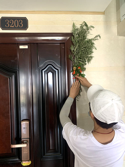 陜煤建設(shè)公司開(kāi)展“艾葉飄香、情滿端午”活動(dòng)