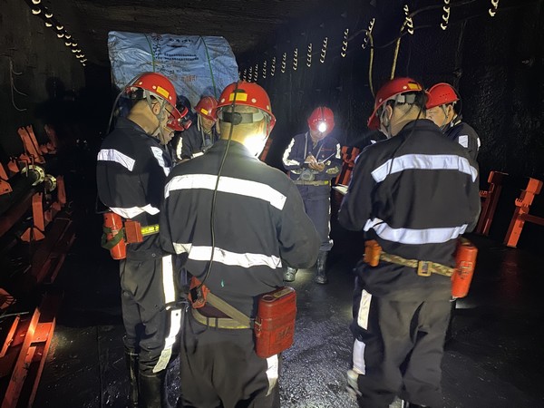 陜煤建設(shè)韓城分公司安裝三項(xiàng)目部：學(xué)黨史 助安全 激發(fā)奮斗熱情