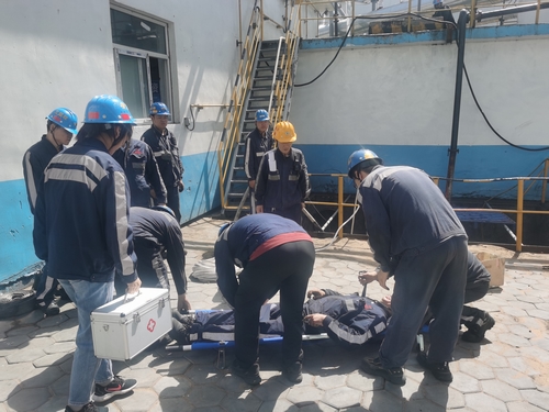 陜煤建設(shè)洗選煤運(yùn)營公司紅柳林洗煤廠項(xiàng)目部：開展“雨季三防”應(yīng)急救援演練