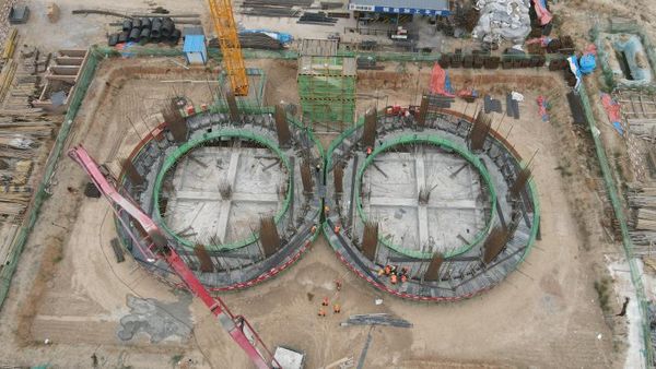 陜煤建設天工公司安裝三部戰(zhàn)高溫、斗酷暑、促生產(chǎn)