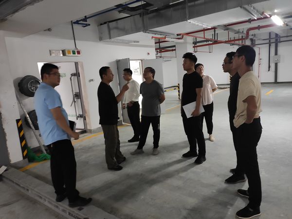 陜煤建設天工公司承建的灃東汽車城4S店集群一期地下室人防工程預驗收首戰(zhàn)告捷