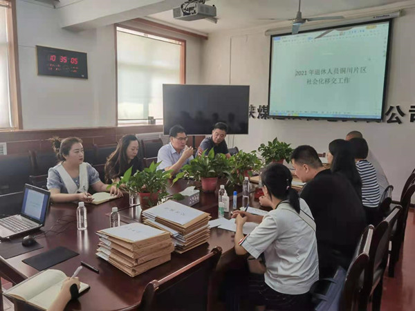 司正林在機電安裝公司調(diào)研指導工作