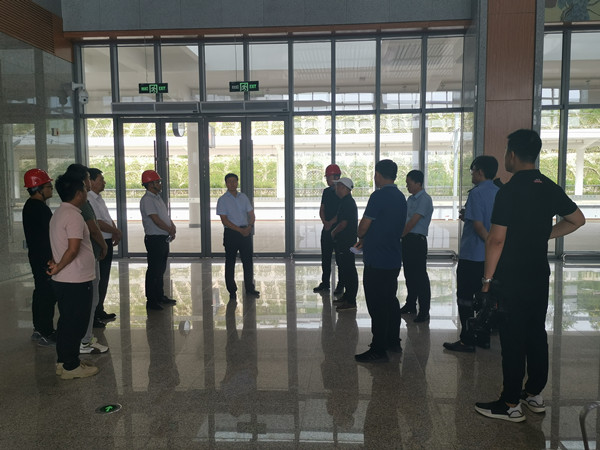 彬州市市長王宏志蒞臨陜煤建設(shè)咸陽分公司銀西高鐵彬州站前廣場項目調(diào)研指導(dǎo)