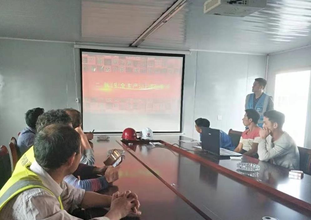 陜煤建設(shè)綠宇公司第十二項目部：提高安全防范意識，切實加強安全管理