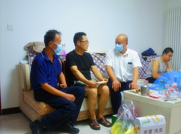 陜煤建設(shè)礦建三公司工會(huì)組織為職工家屬愛心捐款