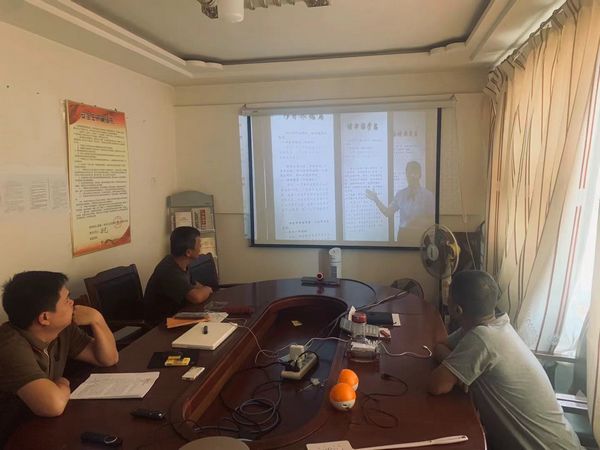 陜煤建設天工公司土建第二黨支部開展“傳承紅色家風、涵養(yǎng)初心使命”主題黨日活動