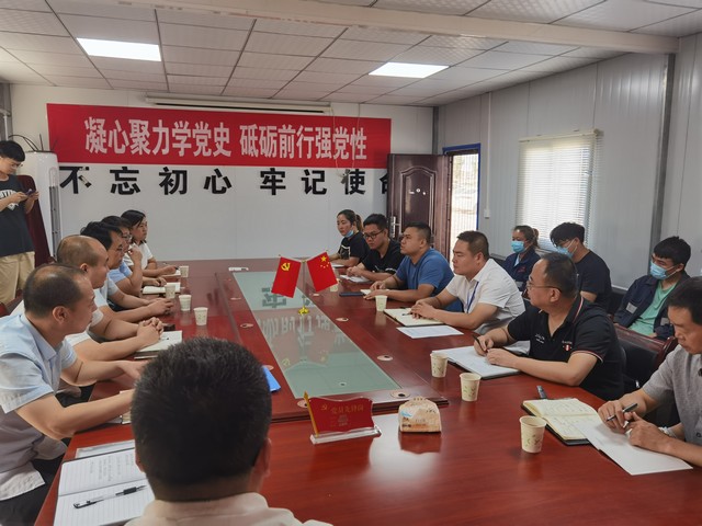 陜煤建設(shè)洗選煤運(yùn)營(yíng)公司與機(jī)電安裝公司對(duì)標(biāo)交流學(xué)習(xí)