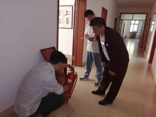 陜煤建設(shè)銅煤公司開展“迎雙節(jié) 保十四運”安全大排查