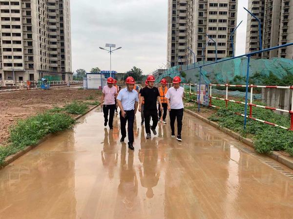 陜煤建設(shè)銅煤公司全力應(yīng)對強降雨 筑牢防汛“安全堤”