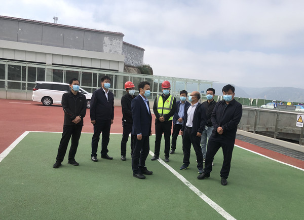 彬州市市長陳加寶、副市長馮永勝蒞臨銀西高鐵彬州站前廣場項(xiàng)目調(diào)研指導(dǎo)