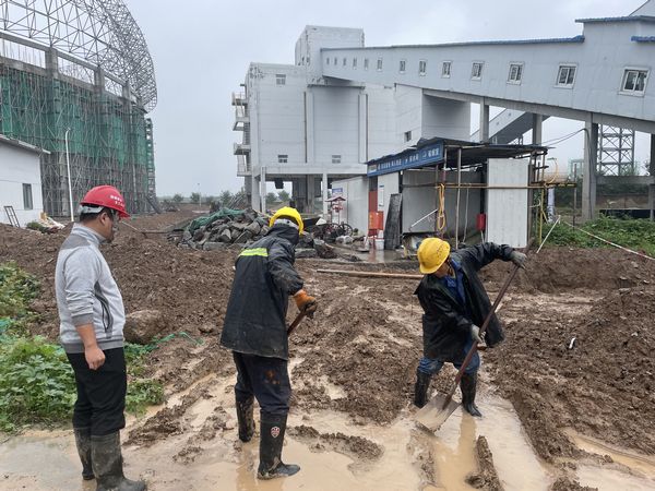 陜煤建設(shè)天工公司土建十二部“汛情早知+物資儲備+隱患排查”做實防汛工作