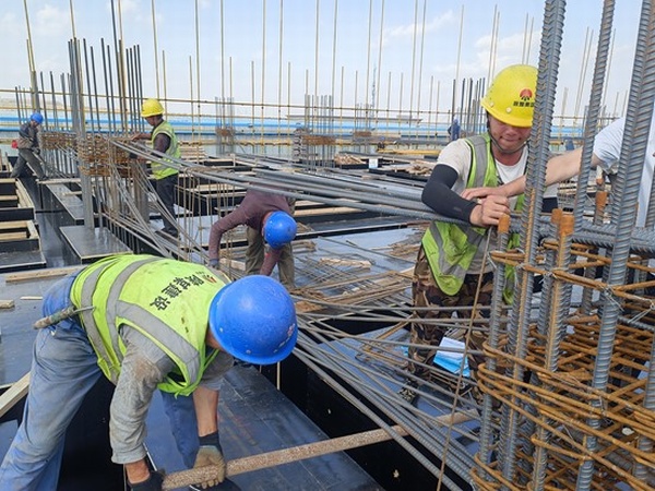 【國(guó)慶“走一線”（四）】 鏡頭記錄陜煤建設(shè)者最美時(shí)刻