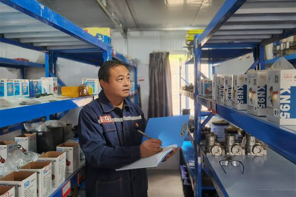 陜煤建設(shè)礦建二公司：為堅守崗位的礦建人點贊！