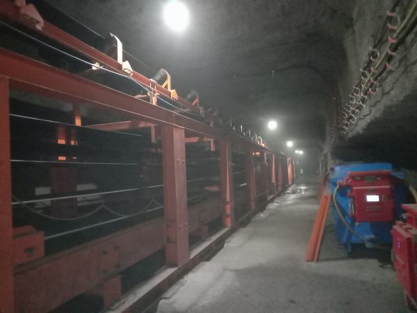 陜煤建設韓城分公司承建的張家峁礦15212順槽膠帶輸送機安裝工程試運轉(zhuǎn)成功
