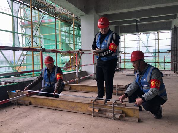 陜煤建設(shè)韓城分公司土建十一項(xiàng)目部：冬施安全攻堅(jiān)，情暖施工一線