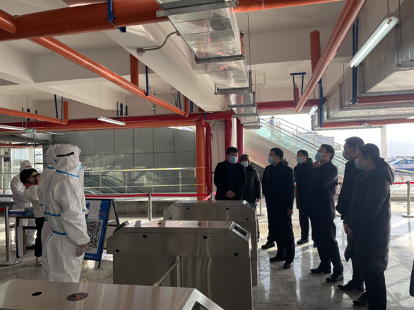 彬州市委書(shū)記王宏志、市長(zhǎng)陳加寶一行蒞臨銀西高鐵彬州東站前廣場(chǎng)項(xiàng)目指導(dǎo)疫情防控工作