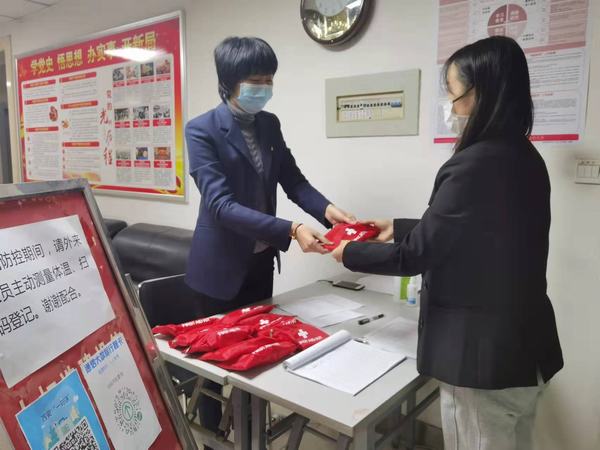 陜煤建設(shè)礦建二公司：抗疫“禮包”凝聚紅色抗疫力量