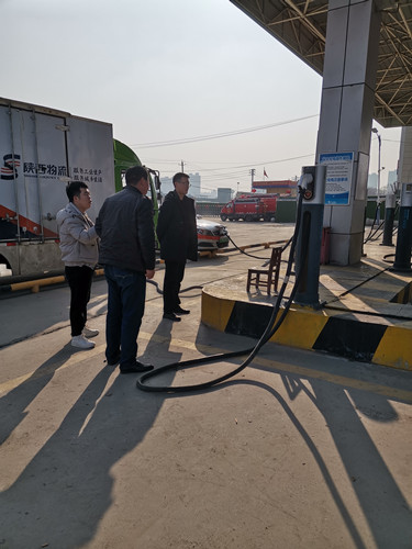 陜煤建設(shè)智慧泊車公司赴新能源電動汽車充電站進行調(diào)研