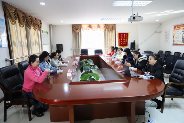 陜煤建設(shè)洗選煤運(yùn)營(yíng)公司：@姐妹們，我們這樣過(guò)“三八”