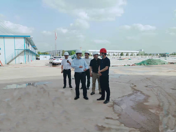 成都市金堂縣委常委、統(tǒng)戰(zhàn)部部長朱和金一行蒞臨四川龐源成都智能制造項目檢查指導(dǎo)工作