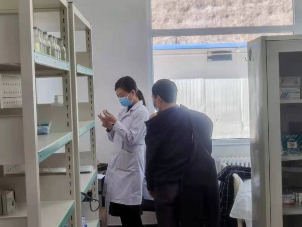 陜煤建設(shè)礦建二公司車村項(xiàng)目部開(kāi)展疫苗接種“清零”行動(dòng)