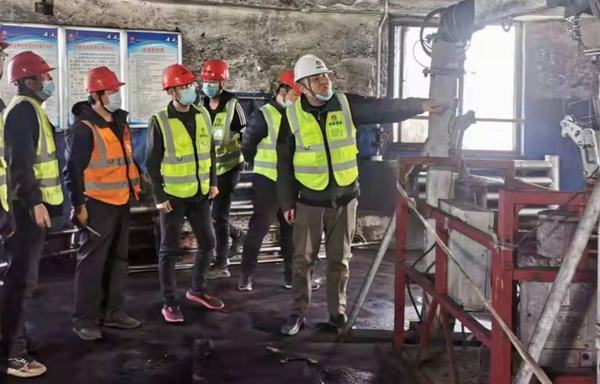 陜煤建設(shè)銅煤公司第二十一項(xiàng)目部扎實(shí)開(kāi)展安全管理突出問(wèn)題專項(xiàng)整治活動(dòng)