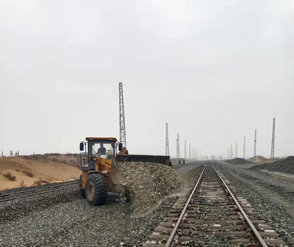 陜煤建設(shè)路橋分公司各基層項(xiàng)目步步為營沖刺復(fù)工復(fù)產(chǎn)“開門紅”