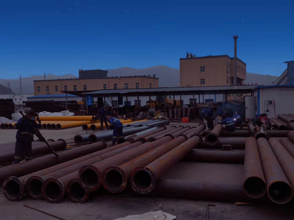 陜煤建設咸陽分公司安裝項目部：加班加點趕工期，齊心協(xié)力搶進度