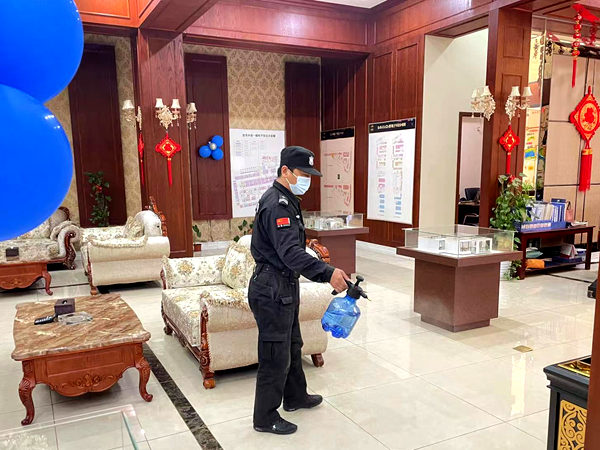 建設(shè)集團(tuán)大秦置業(yè)公司:嚴(yán)把防疫“第一線”,常態(tài)化管控不放松