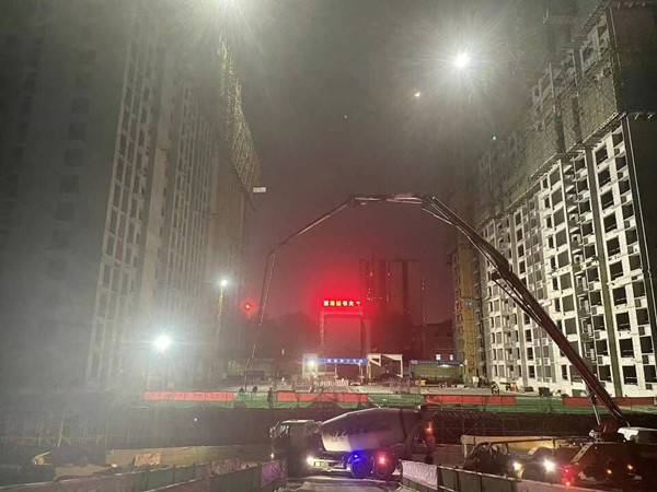 陜煤建設(shè)渭南分公司第八項(xiàng)目部日夜鏖戰(zhàn)取得混凝土澆筑主體結(jié)構(gòu)施工階段性成果